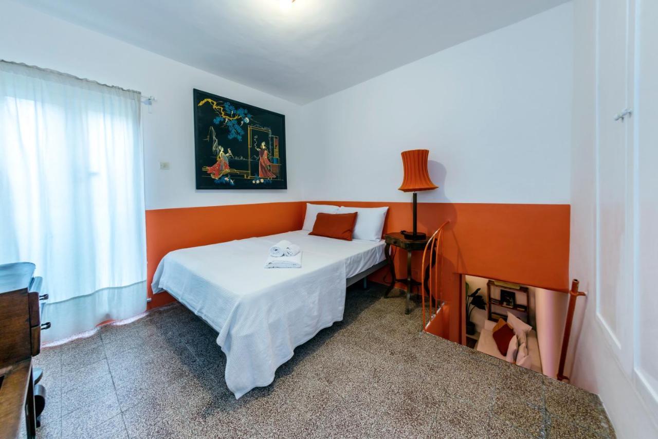 Charming Apartment With Balcony In The Historic Center Naples Exterior photo